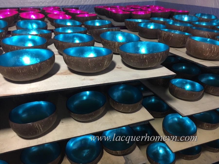 Metallic-blue-coconut-bowls