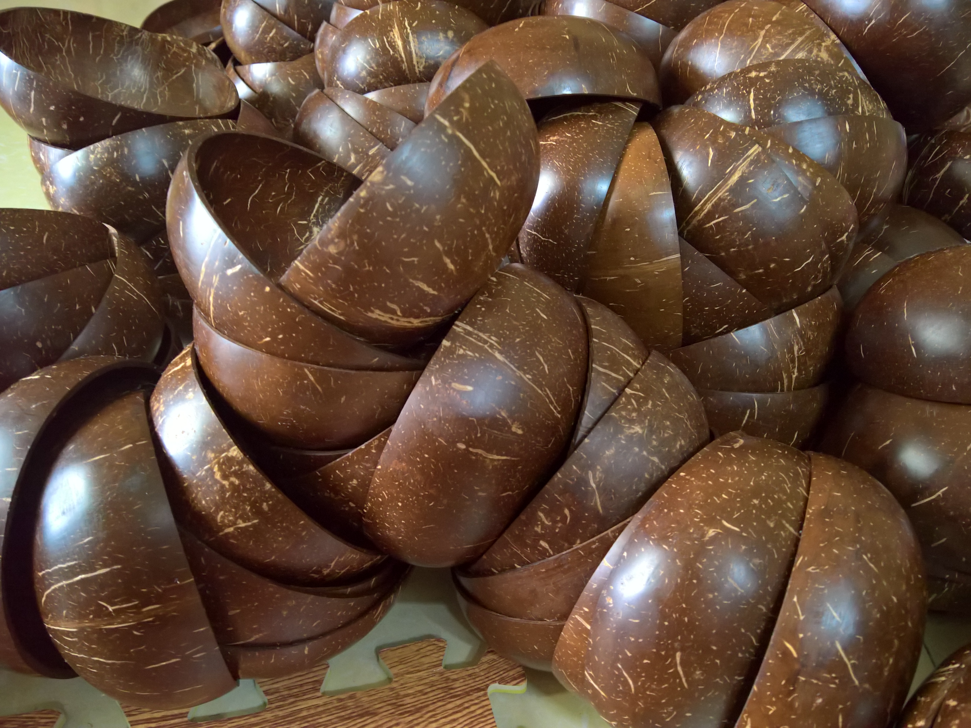 Vietnam natural coconut shell bowl wholesale